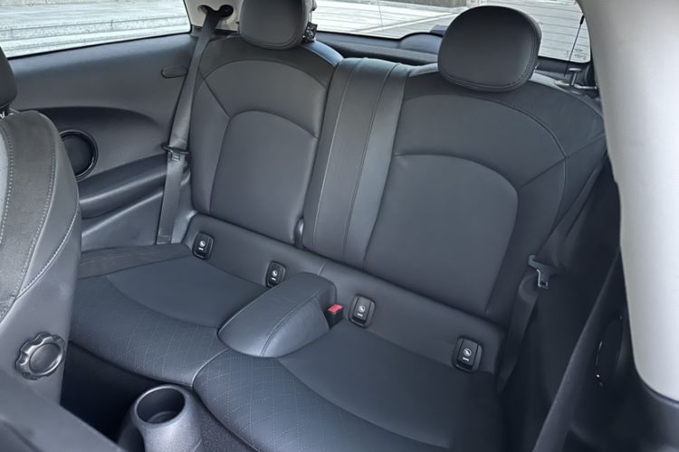 Used MINI MINI 2020 1.5T COOPER Artist