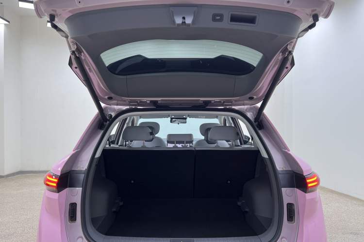 Used Bestune Yueyi 03 2025 565km Premium Edition Trunk