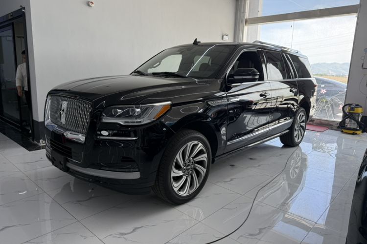 Used Lincoln Navigator 