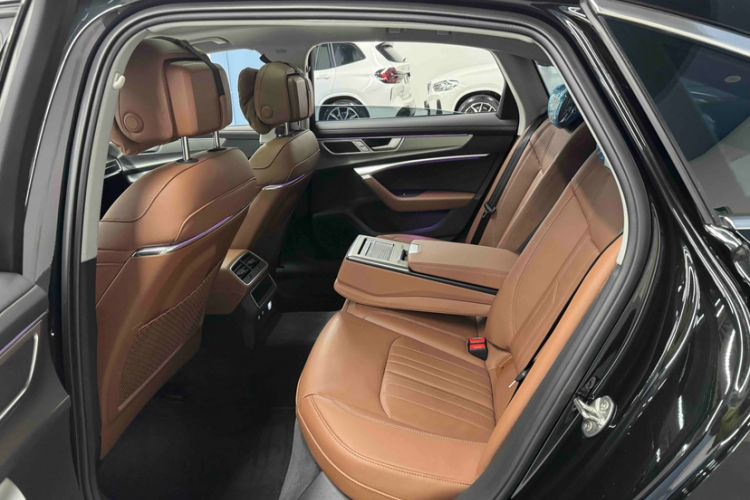 Used Audi A6L 2024 40 TFSI Luxury Prestige Edition Interior 11