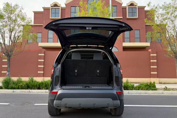 Used Land Rover Discovery 2018 3.0 SC V6 SE
