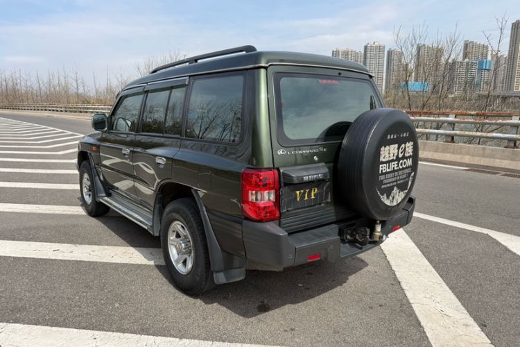 Used Leopaard Q6 2015 2.4L Manual 4x4 Excellence Edition
