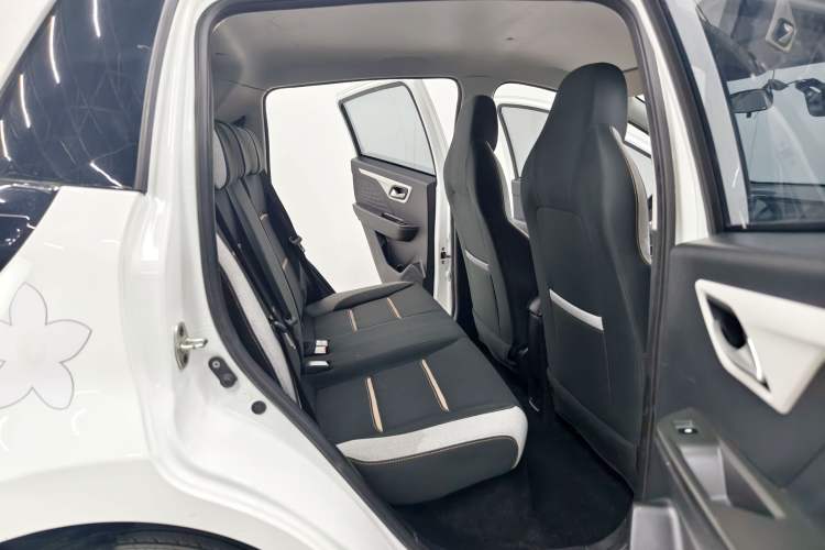 Used SOL E10X 2023 301 km Four-Leaf Clover 36 kW