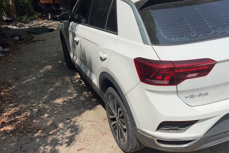 Used Volkswagen T-ROC 2021 280TSI DSG Two-Wheel Drive Comfort Connect Edition
