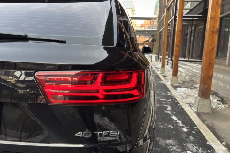 Used Audi Q7 2016 40 TFSI Comfort Model