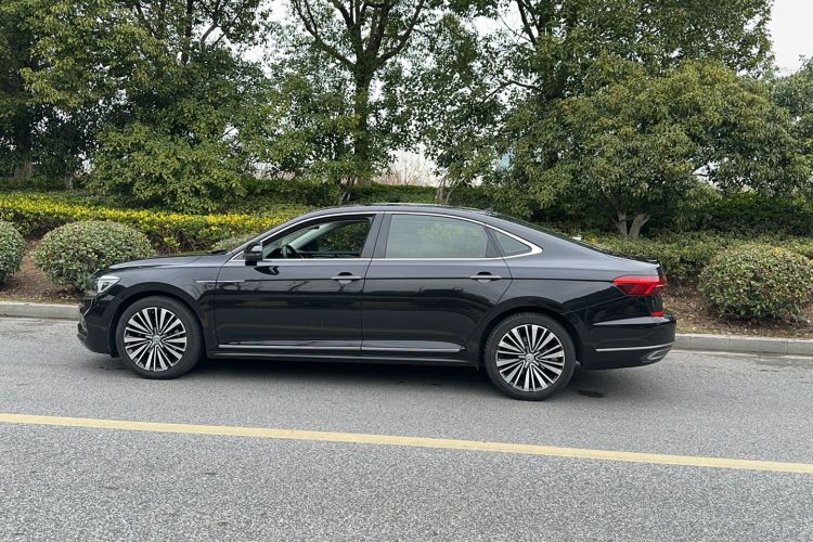 Used Volkswagen Passat 2019 380TSI Luxury Edition China VI Standard