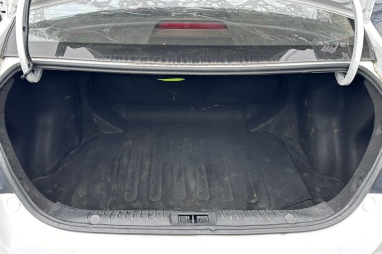 Used Geely Auto Vision 2019 Upgraded Model 1.5L Manual Luxury Version China VI Standard Interior 4