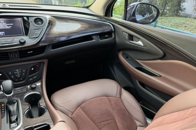 Used Buick Envision 2017 20T Two-Wheel Drive Elite Version Interior 9