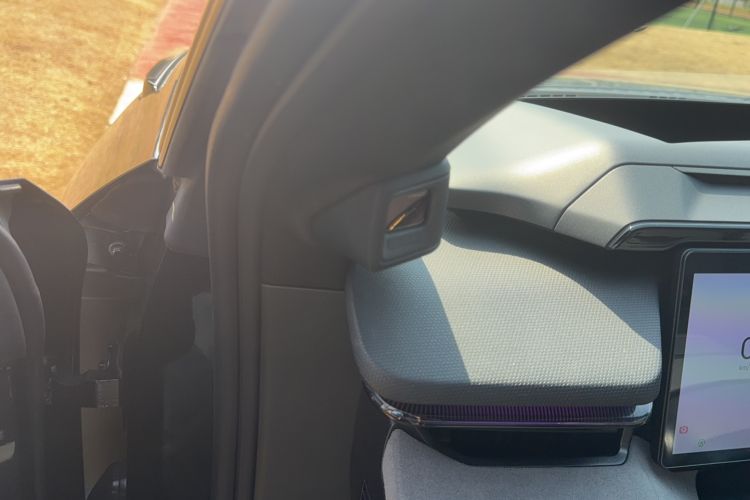 Used Lynk & Co 08 EM-P 2023 120km Long-Range Halo
