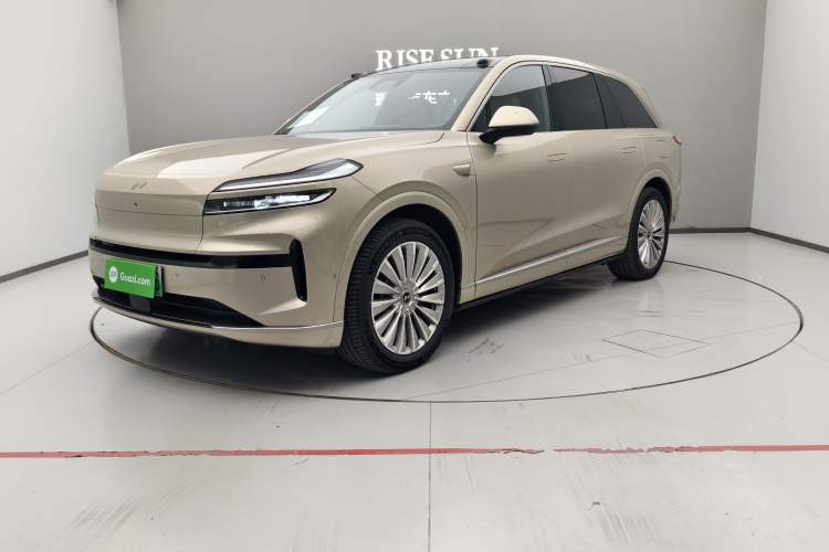 Used ONVO Luxeed L90 2025 Model—Ultra Six-Seater Version