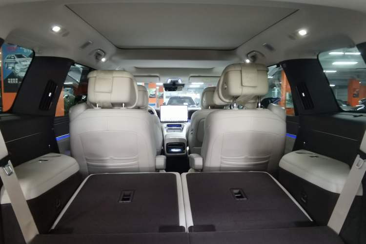 Used Denza N9 2025 Prestige Version
