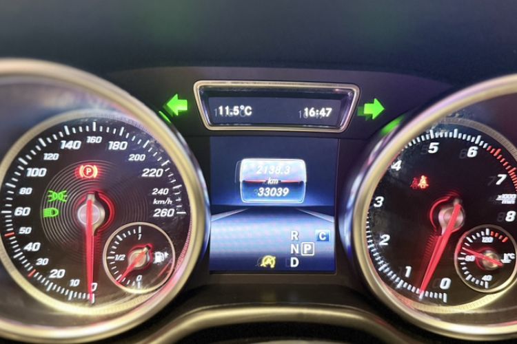 Used BAIC Off-Road BJ90 2021 4.0T Prestige Edition Odometer Close Up