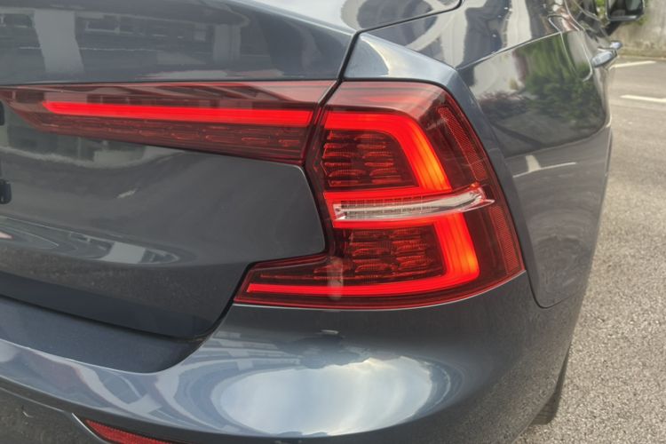 Used Volvo S60 2021 T4 Zhiyi Luxury Edition