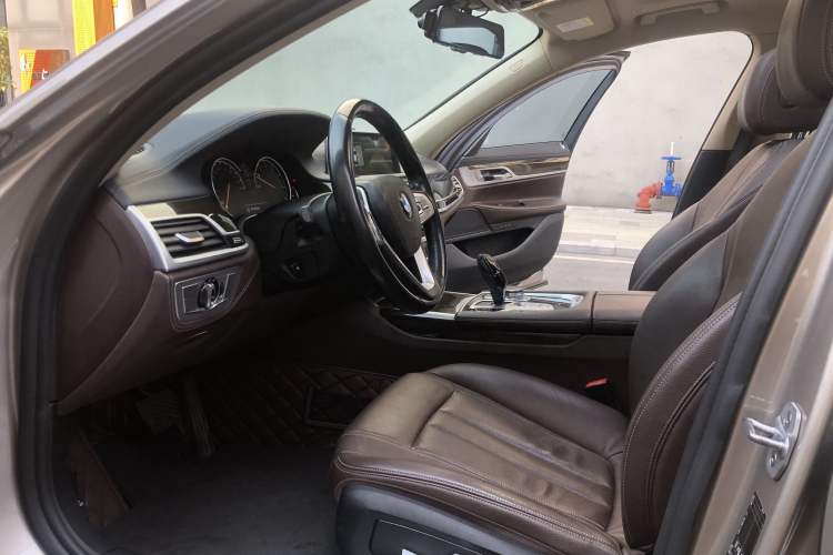 Used BMW 7 Series 2018 730Li Leading Model Excellence Package
