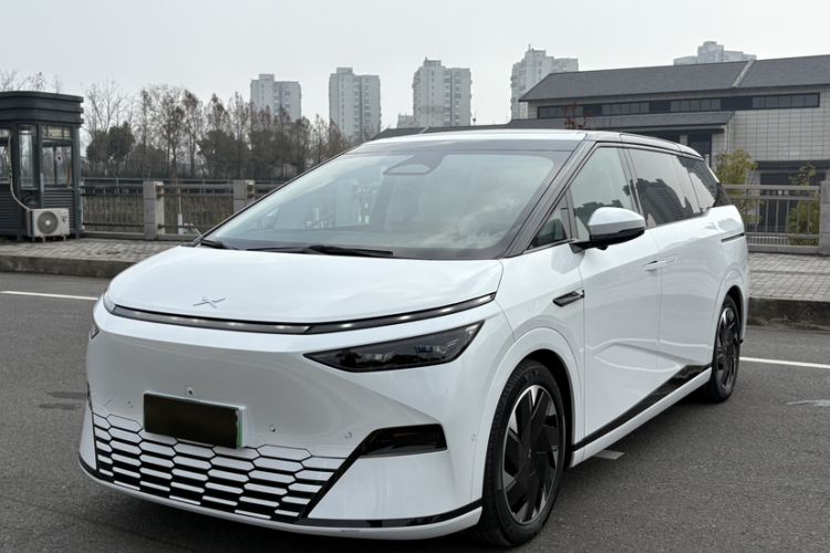 Used XPeng X9 2024 702 Ultra-Long Range Max