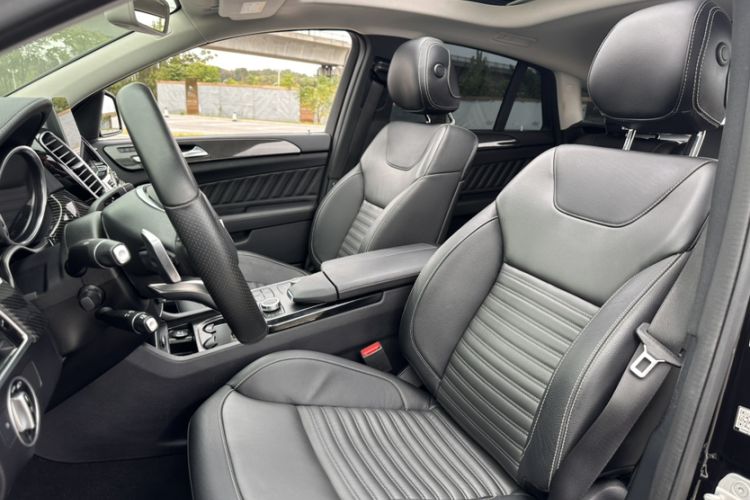 Used Mercedes-Benz GLE Coupe AMG 2017 AMG GLE 43 4MATIC Coupe SUV
