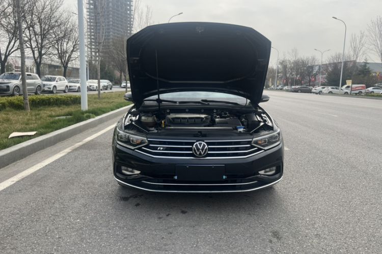 Used Volkswagen Magotan 2020 330TSI DSG Leading Model Exterior 2