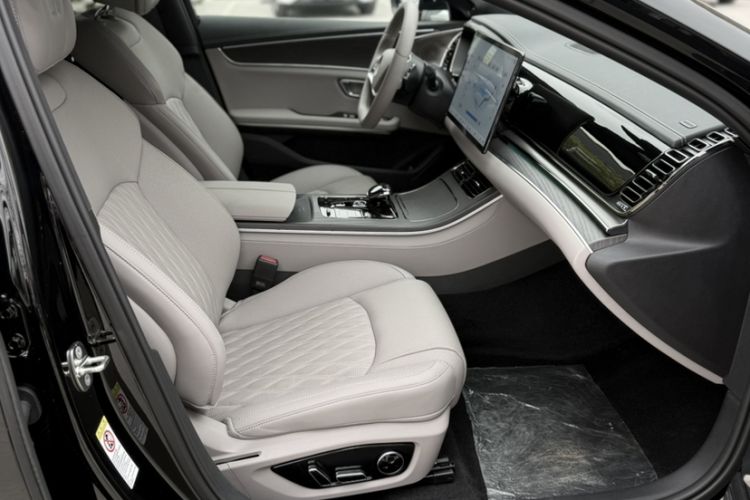 Used BYD Han 2025 DM-i Intelligent Driving Edition 125KM LiDAR Flagship Model
