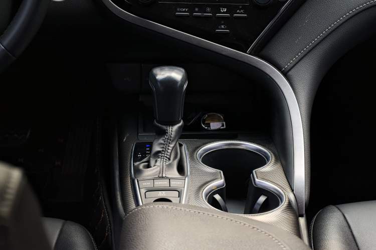 Used Toyota Camry 2021 2.0S FENGSHANG Edition Gear Lever