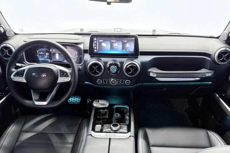 Used BAIC Off-Road BJ40 2024 2.0T Urban Hunter Honor Edition Interior 2