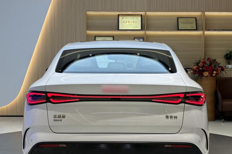 Used BYD Seal 06 New Energy 2024 DM-i 120KM Flagship Model Exterior 4