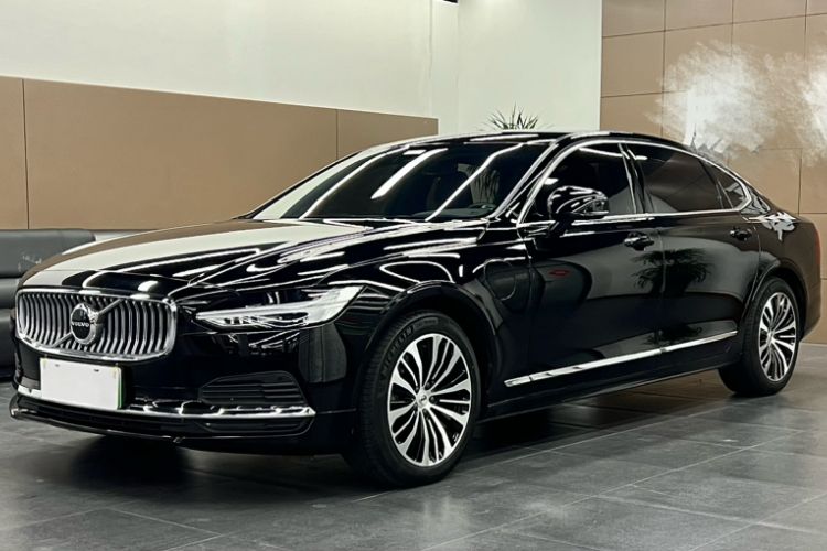 Used Volvo S90 New Energy 2024 Plug-in Hybrid Four-Wheel Drive Long-Range Zhiyi Luxury Edition
