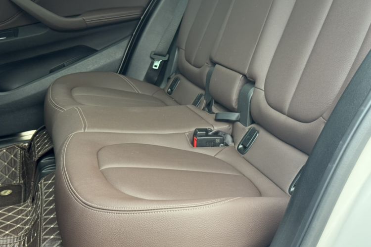 Used BMW X1 2022 Updated xDrive25Li Premium Edition Interior 5