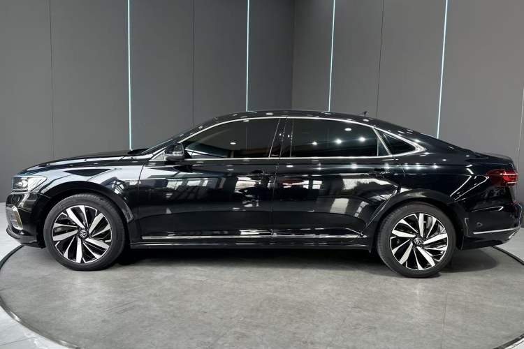Used Volkswagen Passat 2024 380TSI Elite Edition
