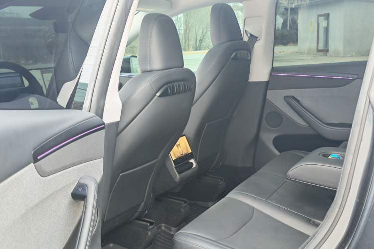 Used Tesla Model Y 2025 Rear-Wheel Drive First Edition
