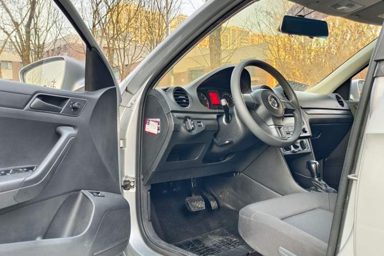 Used Volkswagen Jetta 2015 Value Edition 1.6L Automatic Fashion Version