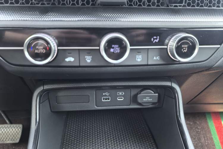 Used Honda Breeze 2024 eHEV Two-Wheel-Drive Luxury Edition