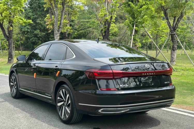 Used Volkswagen Passat 2025 Premium Version 380TSI Dragon Edition