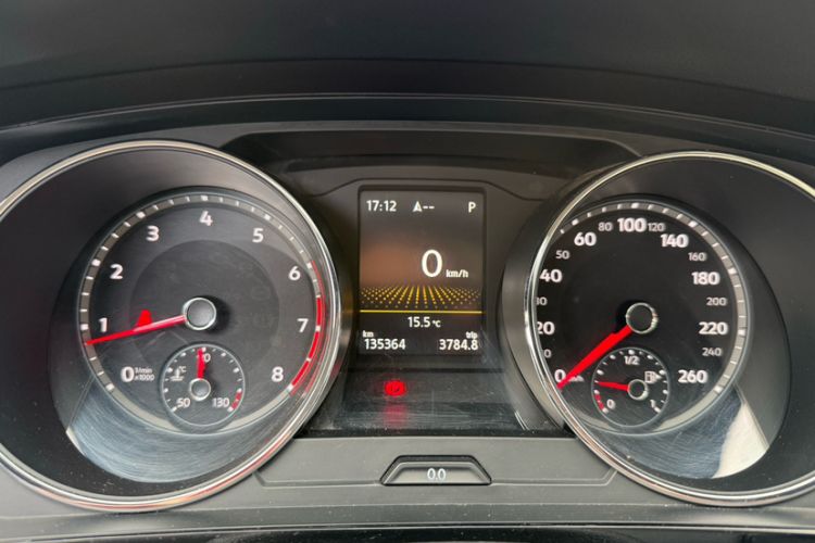 Used Volkswagen Tiguan L 2018 330TSI Automatic Two-Wheel Drive Luxury Edition Odometer Close Up