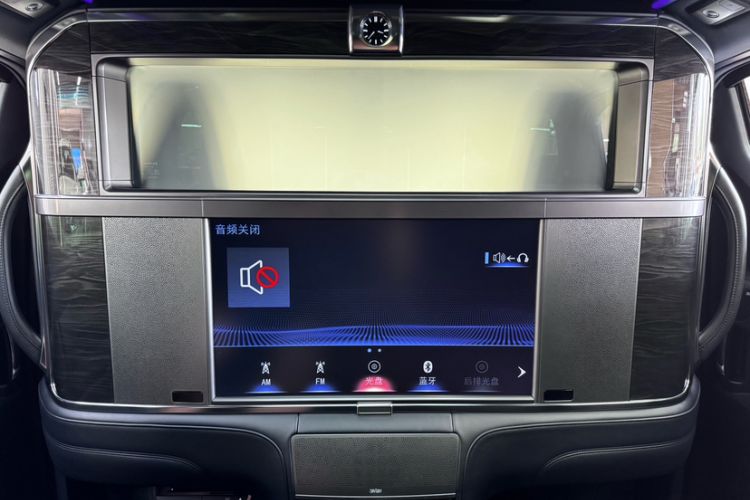 Used Lexus LM 2020 300h Four-Seat Grand Edition
