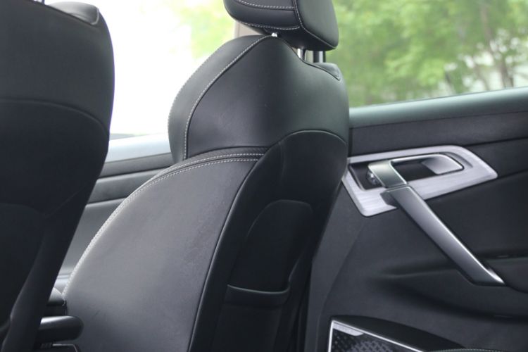 Used Geely Auto Emgrand X7 Sport 2021 Million Edition 1.8TD DCT Two-Wheel Drive Comfort Model Interior 2