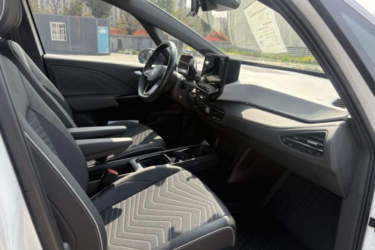 Used Volkswagen ID.3 2024 Pure & Smart Edition
