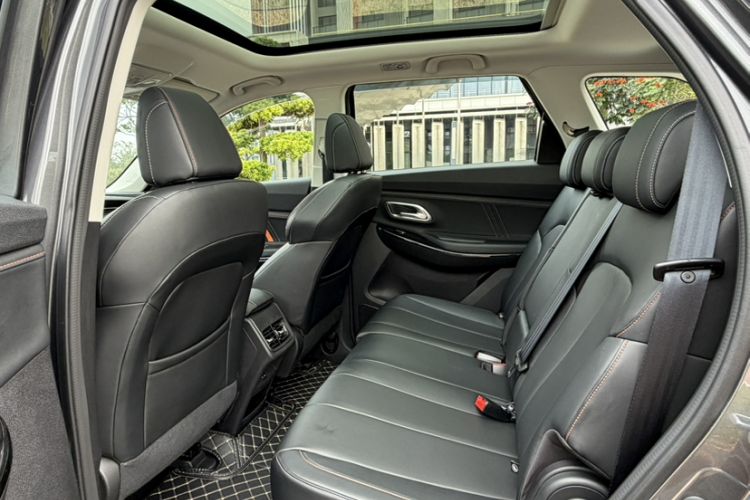 Used CHANGAN OSHAN X7 PLUS 2022 1.5T Blue Whale Edition Automatic Luxury 7-Seater