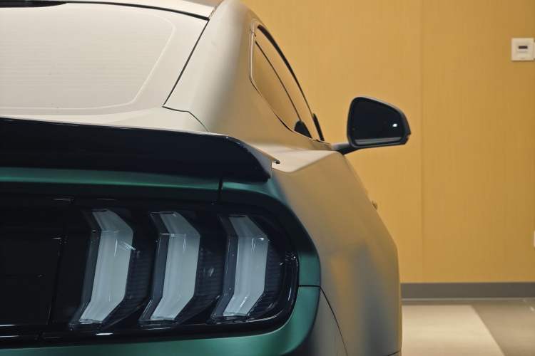 Used Ford Mustang 2021 2.3T EcoBoost Exterior 7