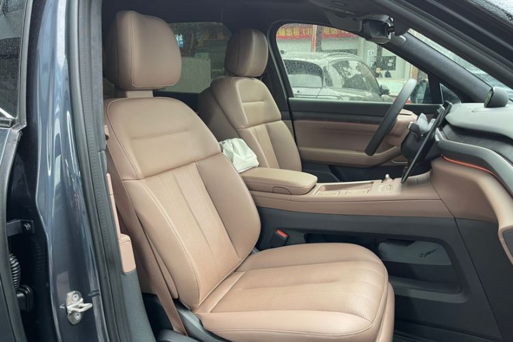 Used Nio ES8 2023 100kWh Signature Edition
