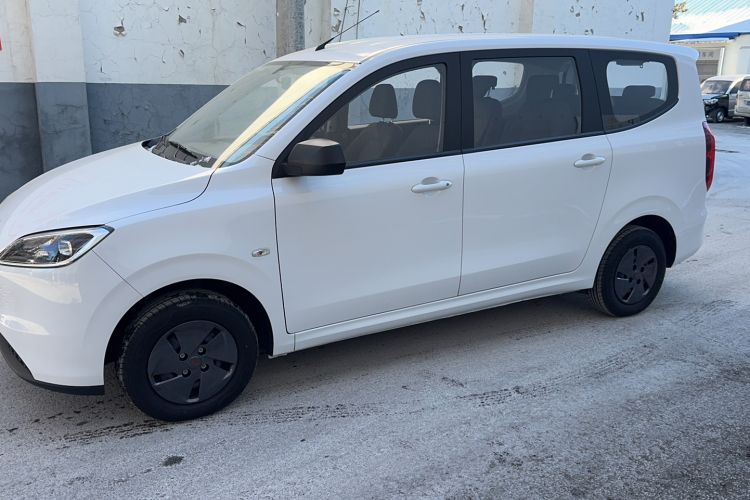 Used Wuling Hongguang New Energy 2025 Extended-Range Hybrid 50KM Comfort Version