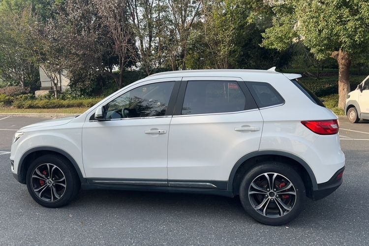 Used FAW Senya R7 2017 1.6L Automatic Smart Version