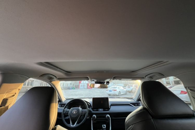 Used Toyota Wildlander 2022 2.0L CVT Two-Wheel Drive Luxury Edition
