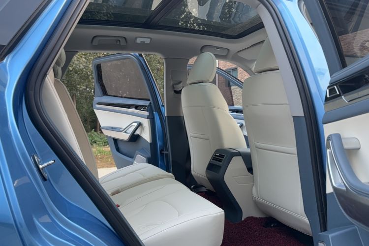 Used Zotye Domy X7 2017 Upgraded Edition 2.0T DCT Huangshan Model 7 Seats
