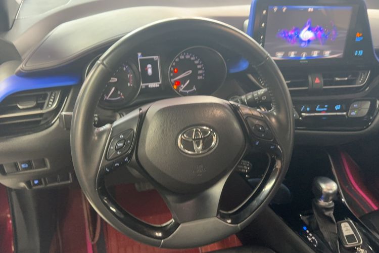 Used Toyota IZOA 2020 2.0L Yichi Version
