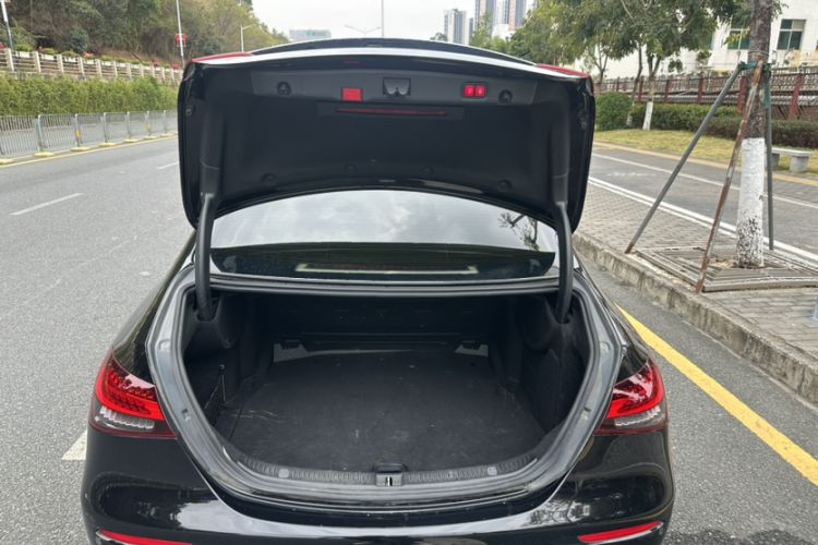 Used Mercedes-Benz E-Class 2022 Updated E 300 L Luxury Edition
