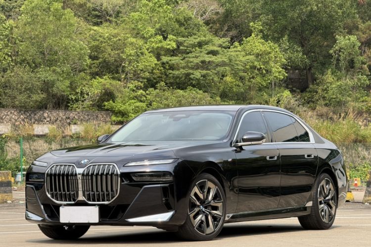 Used BMW 7 Series 2023 740Li Leading Model M Sport Package