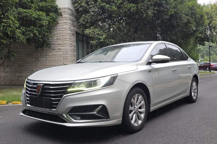 Used Roewe i6 New Energy 2017 45T Hybrid Connect & Smart Enjoyment Edition