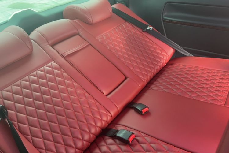 Used Volkswagen Multivan 2012 2.0 TSI Two-Wheel-Drive Luxury Edition