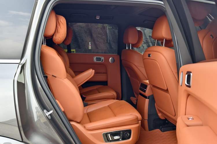 Used Li Auto L9 2024 Pro Model Interior 1