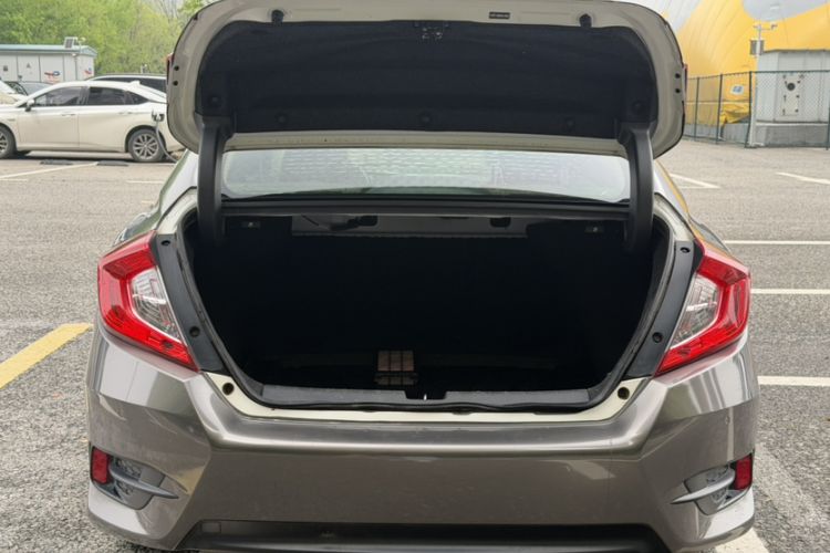 Used Honda Civic 2016 220TURBO CVT Luxury Edition